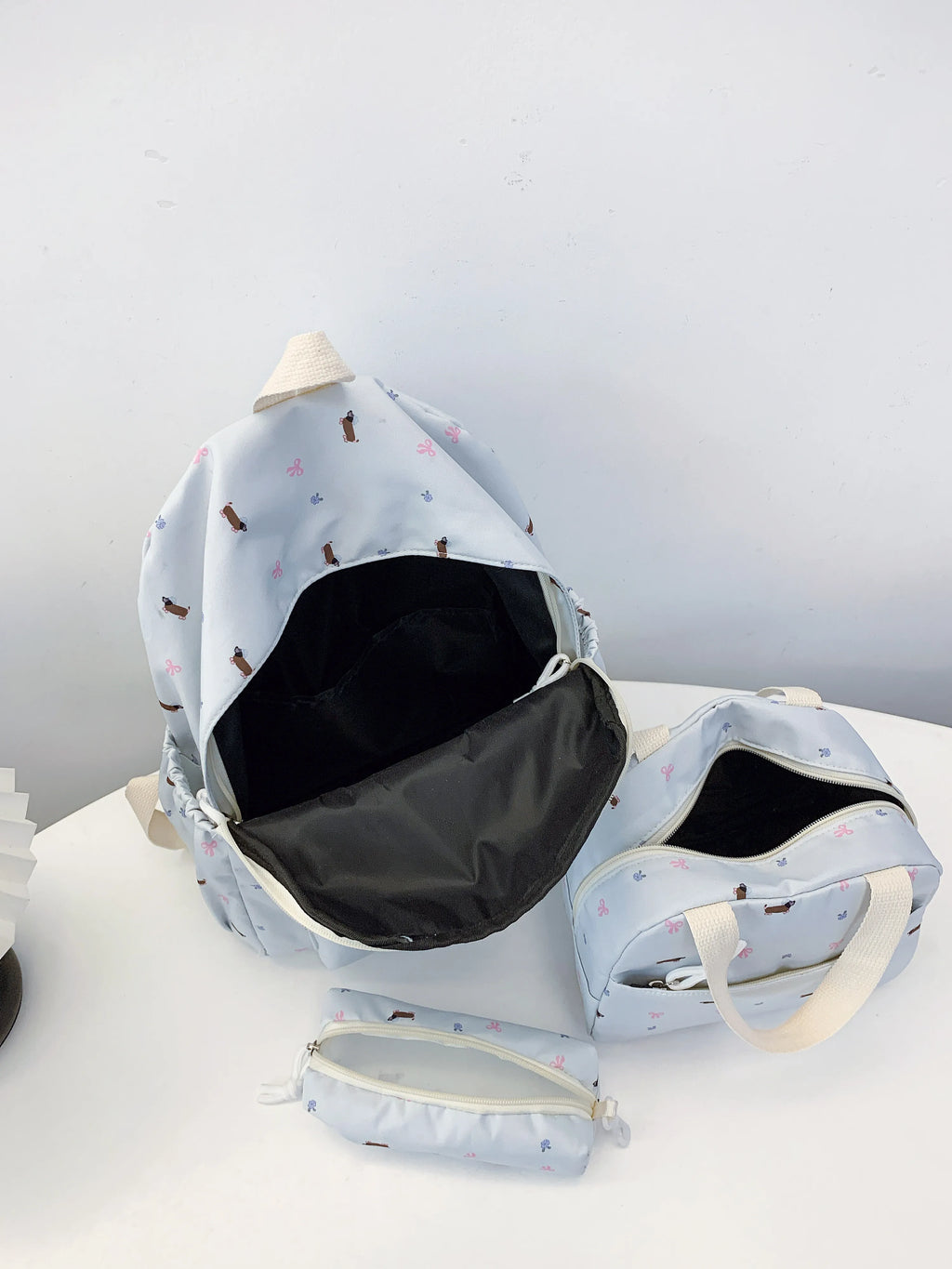 35f42adb4d3b4ae58fc4301f0ca72a82-Max-Origin